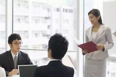 ����Ƹ����ѵרԱ